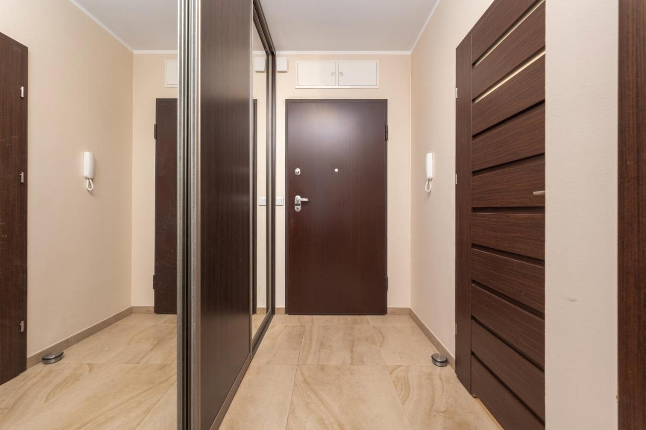 Apartment Wroclaw Krakowska With Balcony And Free Garage By Noclegi Renters Exterior foto